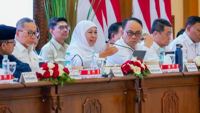 Gubernur Khofifah saat memaparkan capaian Kopdes Merah Putih