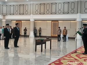 Gubsu Bobby Lantik Kadis PUPR dan Kabappelitbang Sumut