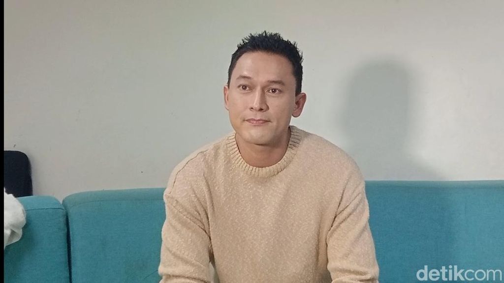Indra Bruggman Luruskan Isu Soal Menikah