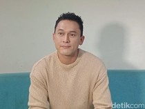 Cerita Haru Indra Bruggman Temukan Tas Berisi Puluhan Juta Milik Mendiang Ibu