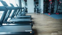 ARTOTEL Living World Kota Wisata - Cibubur dapat diakses dengan mudah melalui tiga jalur tol, yaitu Tol Jagorawi, Tol JORR 1 (via Jatiasih) dan Tol Cimanggis-Cibitung yang memiliki gerbang tol langsung di dalam kawasan Kota Wisata Cibubur, terkoneksi dengan Tol Cinere-Jagorawi dan Tol Jakarta-Cikampek.