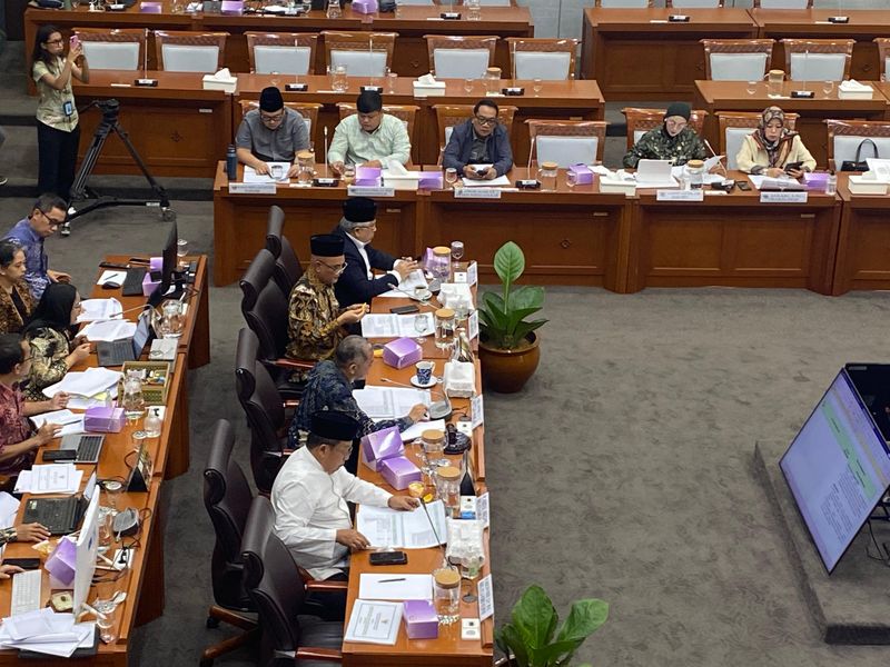 Rapat panja RUU Haji Komisi VIII DPR dengan pemerintah di kompleks parlemen, Senayan, Jakarta, Jumat (22/8/2025).