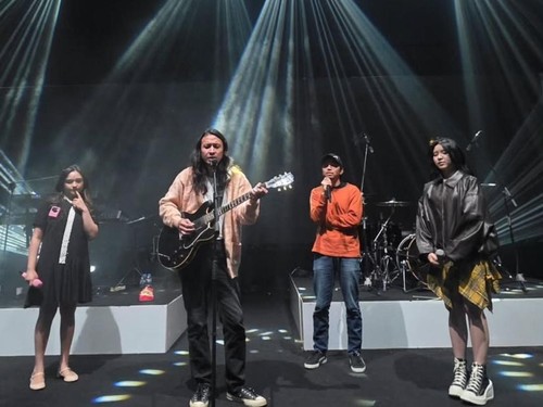 Persiapan konser reuni Peterpan.