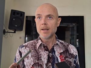 Konjen AS Tertarik Kerja Sama Tangani Sampah dengan Pemkot Mataram