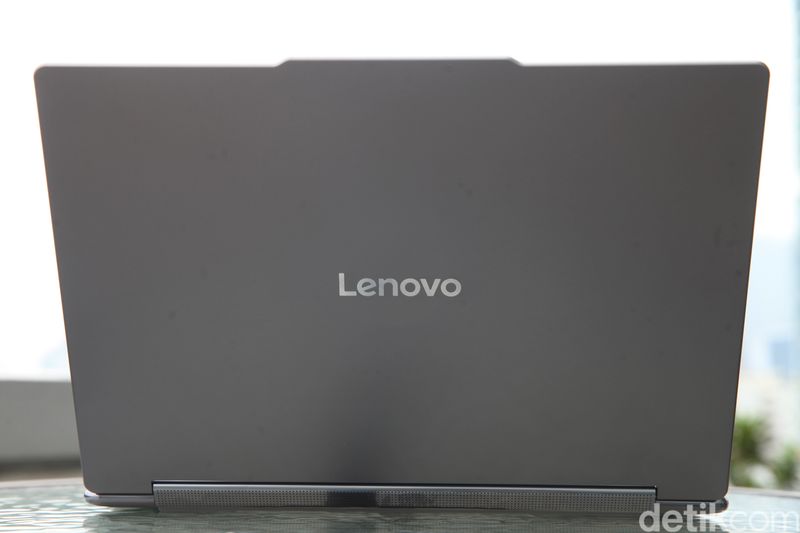 Lenovo Yoga 9i 2-in-1 Aura Edition