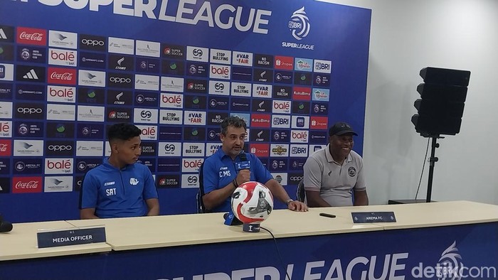 Pelatih Kepala Arema FC, Marcos Santos