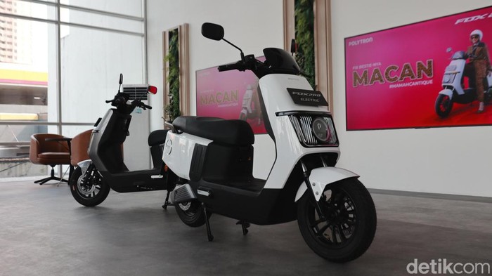 Polytron Fox 200.