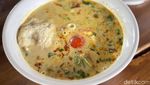 Puas Kenyang! Makan Soto Betawi Legendaris di Jaksel
