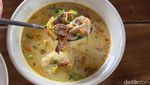 Puas Kenyang! Makan Soto Betawi Legendaris di Jaksel