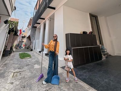 Moana Anak Ria Ricis Jadi Ibu Kos!