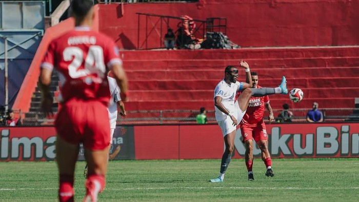 Semen Padang Vs PSM Makassar dalam laga Super League 2025/2026 di Stadion H Agus Salim, Padang.