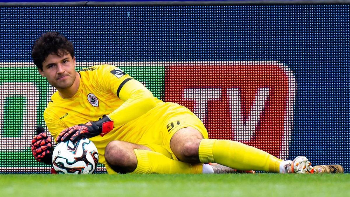 Senne Lammens kabarnya jadi incaran Manchester United. (Foto: Joris Verwijst/BSR Agency/Getty Images)