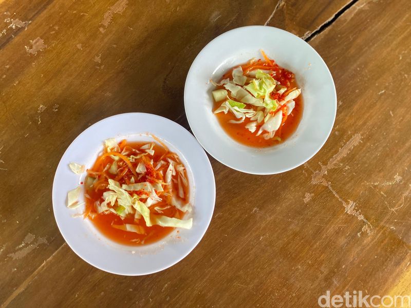 Sedapnya Makan Siang dengan Soto Betawi dan Nasgor Kambing Legendaris di Jaksel