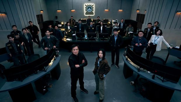 Cuplikan adegan dalam film The Shadow's Edge.