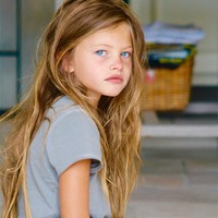 Thylane Blondeau dikenal sejak kecil karena kecantikannya. Di usia 6 tahun, Thylane yang sudah mulai jadi model bahkan disebut sebagai gadis tercantik di dunia. Foto: Instagram Thylane Blondeau