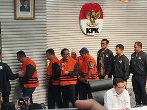 Habis Nangis, Noel Senyum-Kepalkan Tangan di Konferensi Pers KPK