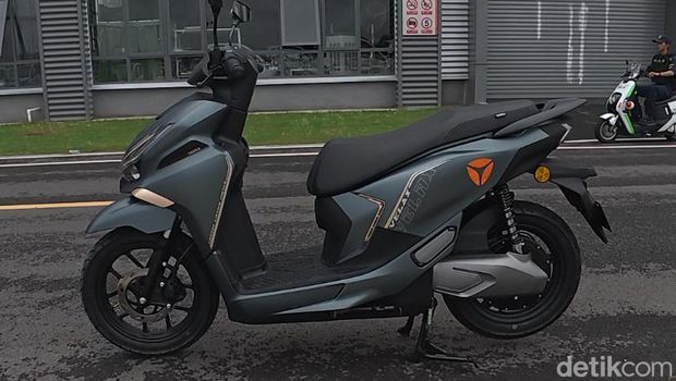Yadea Velax