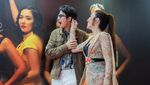 Momen Cinta Brian Temani Gisel ke Acara Film: Saling Tatap-Mau Dijewer