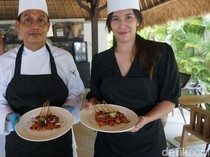 Seru! Cooking Class Bikin Sate Rembiga & Plecing Kangkung di Senggigi