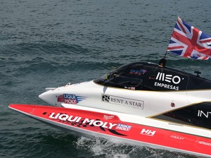 Pebalap F1 Powerboat Puji Keindahan Danau Toba