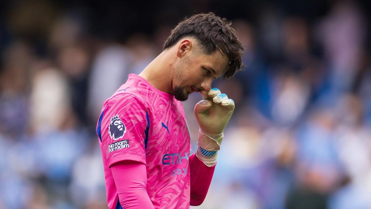 Kiper Manchester City, James Trafford. (Foto: Marc Atkins/Getty Images)