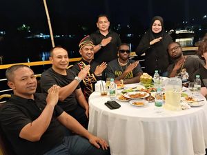 Melly Mike Rapper Pacu Jalur Terpikat Olahan Ikan Pedas Khas Riau