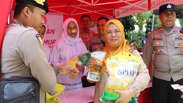 Polsek Metro Menteng gelar 'Jumat Curhat Plus'