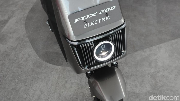 Tampang Motor Listrik Polytron Fox 200 yang Harganya Cuma Rp 11 Jutaan