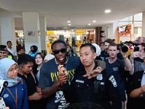 Rapper Melly Mike Tiba di Pekanbaru, Salam Kayuah Menuju Festival Pacu Jalur