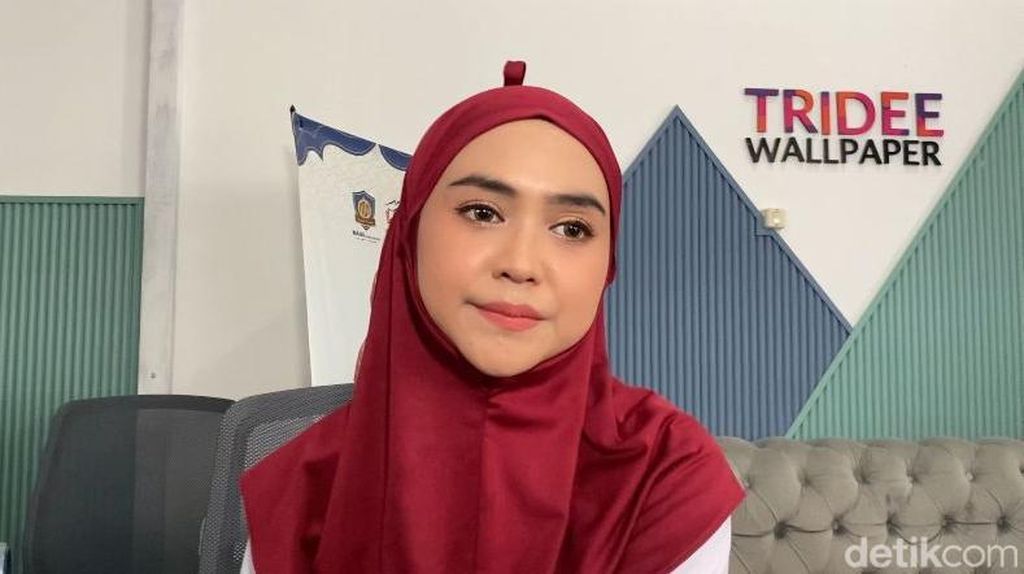 Ria Ricis Hibahkan Hadiah Menang Lomba 17-an ke Guru