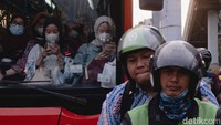 Seiring tumbuhnya kawasan bisnis di sepanjang TB Simatupang, dengan kehadiran gedung perkantoran, pusat perbelanjaan, dan apartemen, kebutuhan akan mobilitas pun meningkat drastis.