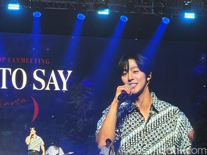 Ahn Hyo Seop Ganteng Berbatik, Nyanyi Lagu Tulus di Fanmeeting Jakarta Ahn Hyo Seop Ganteng Berbatik, Nyanyi Lagu Tulus di Fanmeeting Jakarta