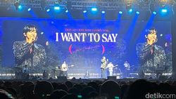 Kasep Pisan! Ahn Hyo Seop Pakai Batik di Fanmeeting Jakarta