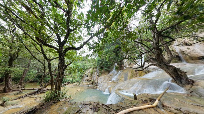 AIR TERJUN GROBOGAN SEWU.