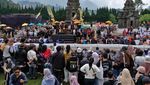 Anak Bajang Jalani Ritual Potong Rambut Gimbal di Dieng