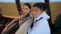 Anya Geraldine lagi liburan ke Afrika bareng Tora Widjaja. Dilihat dari Instagram, Minggu (24/8/2025), mereka mengunjungi cagar alam nasional Masai Mara di Kenya, Afrika. (Foto: dok Instagram anyageraldine)