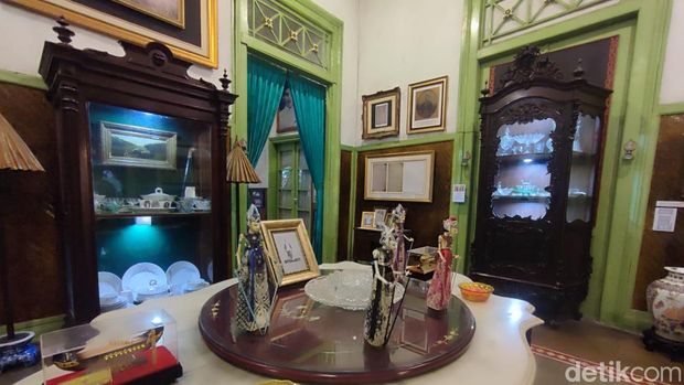Archduke Franz Ferdinand Carl Ludwig Joseph Maria of Austria atau Franz Ferdinand ternyata pernah berkunjung ke Cianjur.