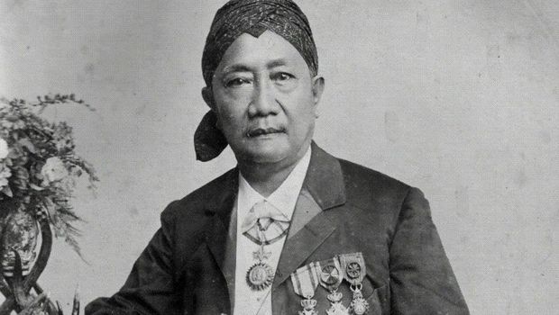 Bupati Cianjur ke-10 Raden Adipati Aria Prawiradiredja II (1864-1910)