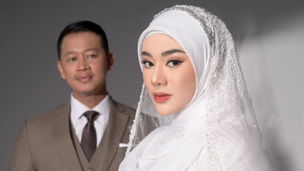 Clara Shinta Segera Menikah dengan Alexander
