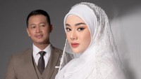 ⁠Kabar pernikahan Clara Shinta menghitung hari terlihat dari unggahan di Instagram. Dermaganya sudah terlihat kapten, sebentar lagi kapal akan segera berlabuh. Insya Allah #XLAmanyaCLARA, tulisnya dilihat Senin (25/8/2025). (Foto: dok Instagram clarashintareal)