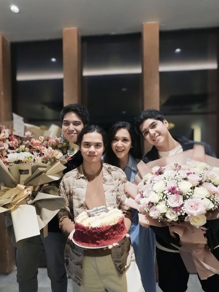 Dul Jaelani ulang tahun