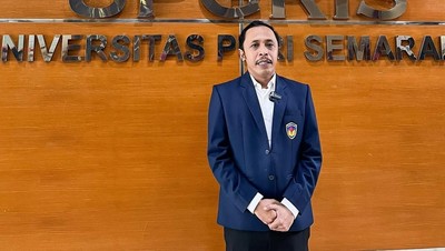 Keren! Furry Setya Lulus Sidang Skripsi: Tadinya Gak Pede Sekarang S.Pd
