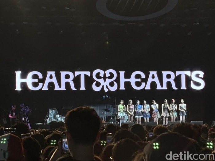 Hearts2Hearts di LaLaLa Festival 2025 Hearts2Hearts di LaLaLa Festival 2025