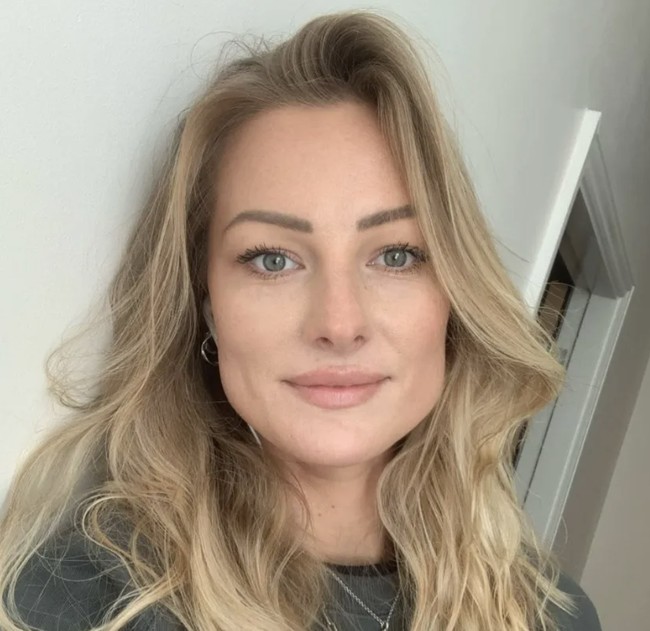 Damarell diketahui menjalin hubungan dengan sesama penerjun payung, Ben Goodfellow (26). Namun, keduanya berpisah hanya satu malam sebelum tragedi tersebut. Foto: dok. Facebook/Jade Damarell