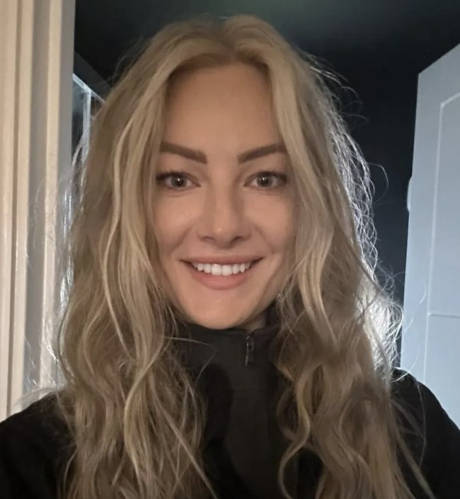 Seorang teman dekat mereka mengatakan kepada Daily Mail bahwa keduanya sangat dekat dan hampir tak terpisahkan. Malam sebelum Jade meninggal, Ben mengakhiri hubungan mereka. Keesokan harinya, saat Ben bekerja, Jade melakukan lompatan terakhirnya. Foto: dok. Facebook/Jade Damarell