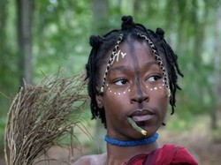 Wanita AS Tinggal Bersama Sekte Suku Afrika, Kini Mengaku Jadi Selir dan Hamil