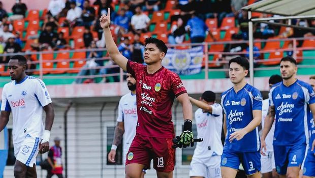Kiper PSIM Yogyakarta Cahya Supriadi.