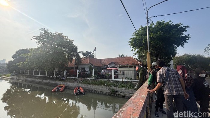 Lokasi tenggelamnya pengamen di Sungai Jagir Surabaya