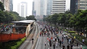 Minggu Pagi Meriah, CFD Sudirman Dipadati Warga Berolahraga