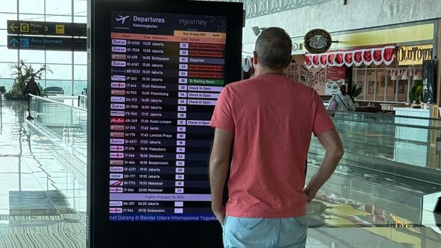 Penumpang Batik Air menunggu jadwal keberangkatan pesawat di Bandara Yogyakarta International Airport (YIA). (detikcom)